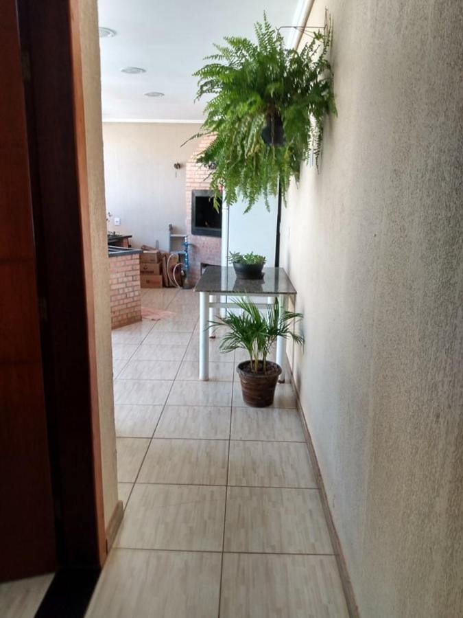 Edicula Com Um Quarto Banheiro E Piscina E Lazer Фос ду Игуасу Екстериор снимка